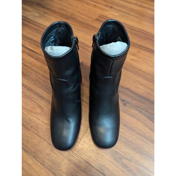 Madden NYC Black Block Heel Ankle Boots- Classic Zip Booties- Size 7.5 - Picture 3 of 9